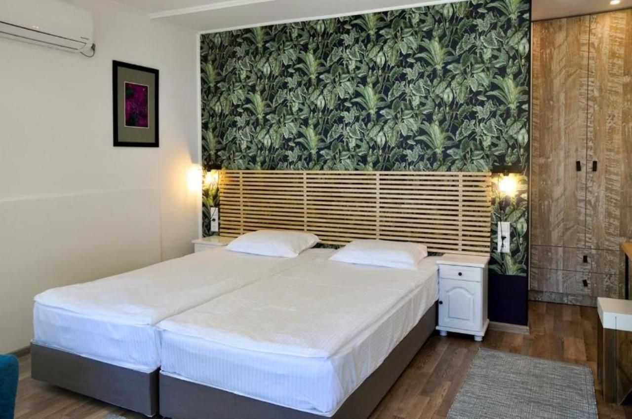 St Anastasia Hotel 布尔加斯 外观 照片